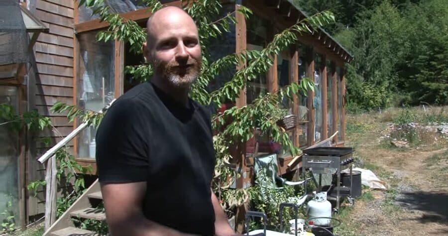 Organska farma i radionica van mreže su raj održivog života