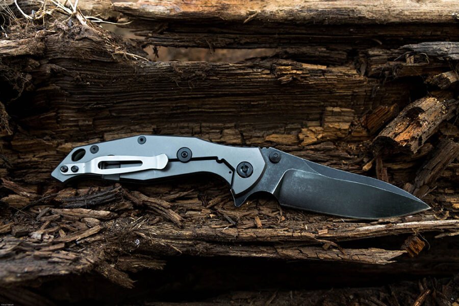 Različite upotrebe noža pri preživljavanju u prirodi - paljenje vatre