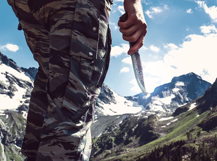 Kopanje nožem u prirodi