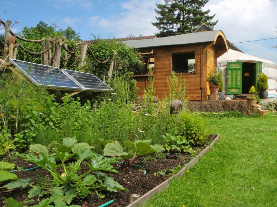 Ova spektakularna mala vikendica je jeftino rešenje za odmor van mreže